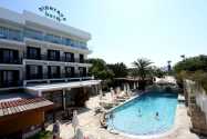 Dionysos*** Central Hotel