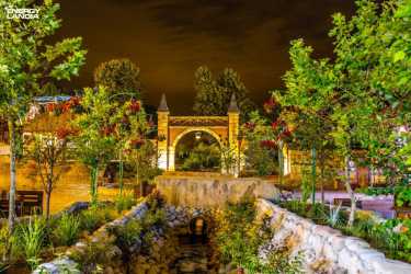 Obóz młodzieżowy, WAKACYJNY HIT !!! Z wyjazdem do Energylandii, wycieczkami do Wiednia, na Słowację i do aquaparków. Ośrodek z basenem letnim. Kolonia 7-13 lat, obóz 14-18 lat.(DW Lidia)